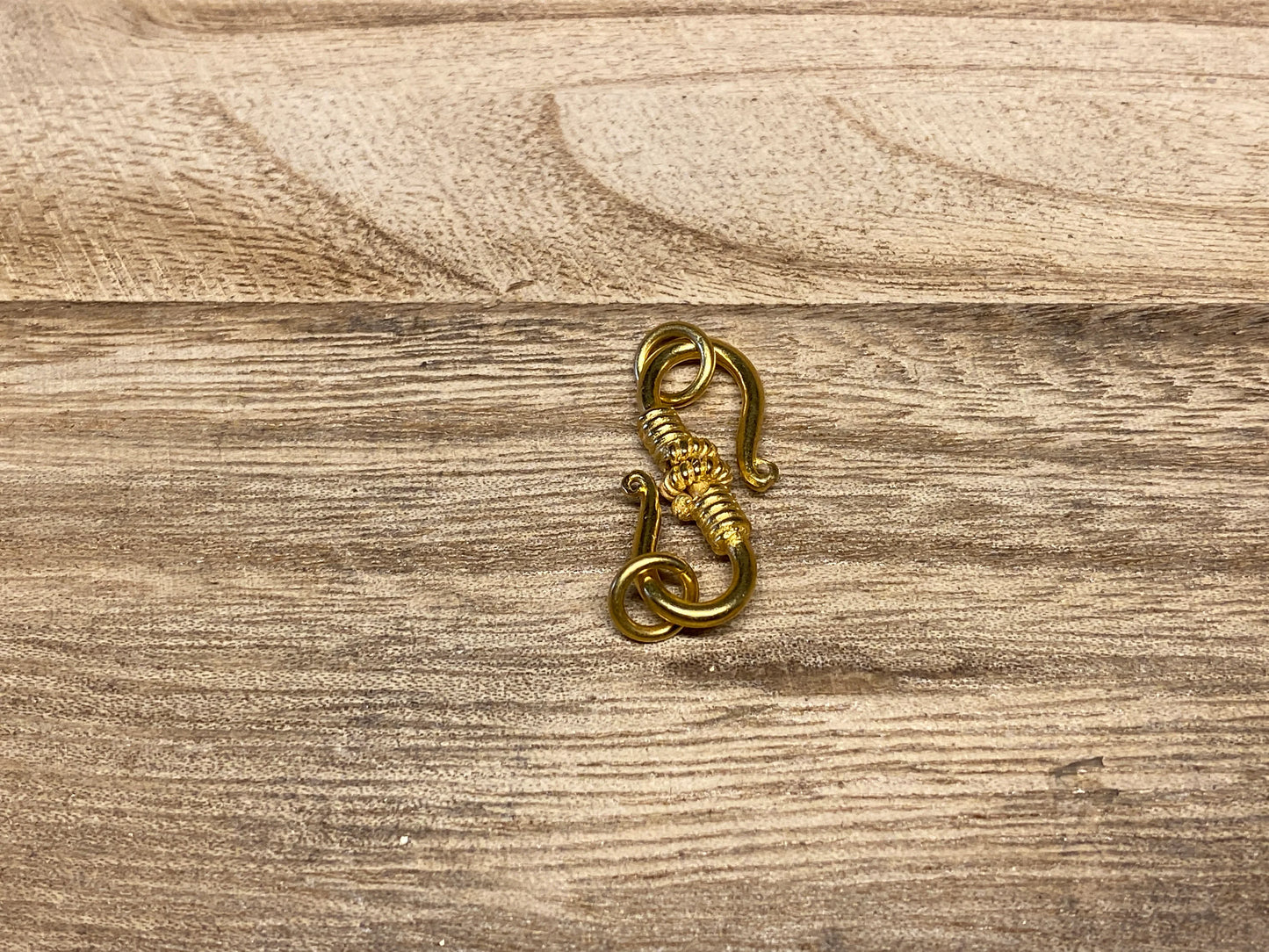 9x24mm 18k Brushed Gold Fish Hook Clasps, Fishing Hook Pendant, Bracelet Connector, Gold Plated Findings, Necklace Connector, Anti Tarnish