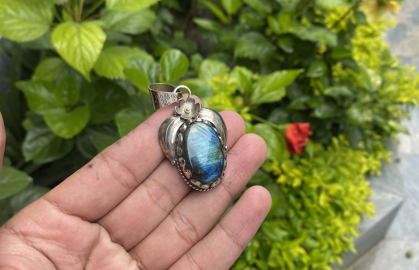 Add a touch of elegance and mystique to casual and formal outfits with our Unique Labradorite Drop Pendant, Energy Healing, Chakra Work.