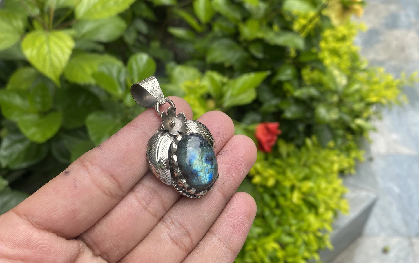 Add a touch of elegance and mystique to casual and formal outfits with our Unique Labradorite Drop Pendant, Energy Healing, Chakra Work.