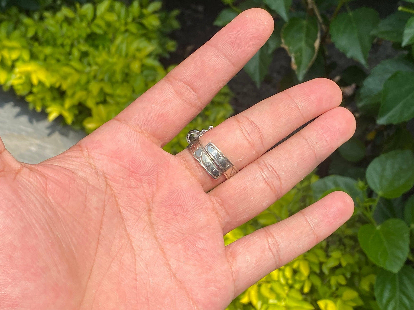 Aesthetic Hammered Ring, Floral Designed Ring, Daily wear Pendant, Natural Gemstone Ring, Hippie Ring, Gift ideas, Handmade Ring.