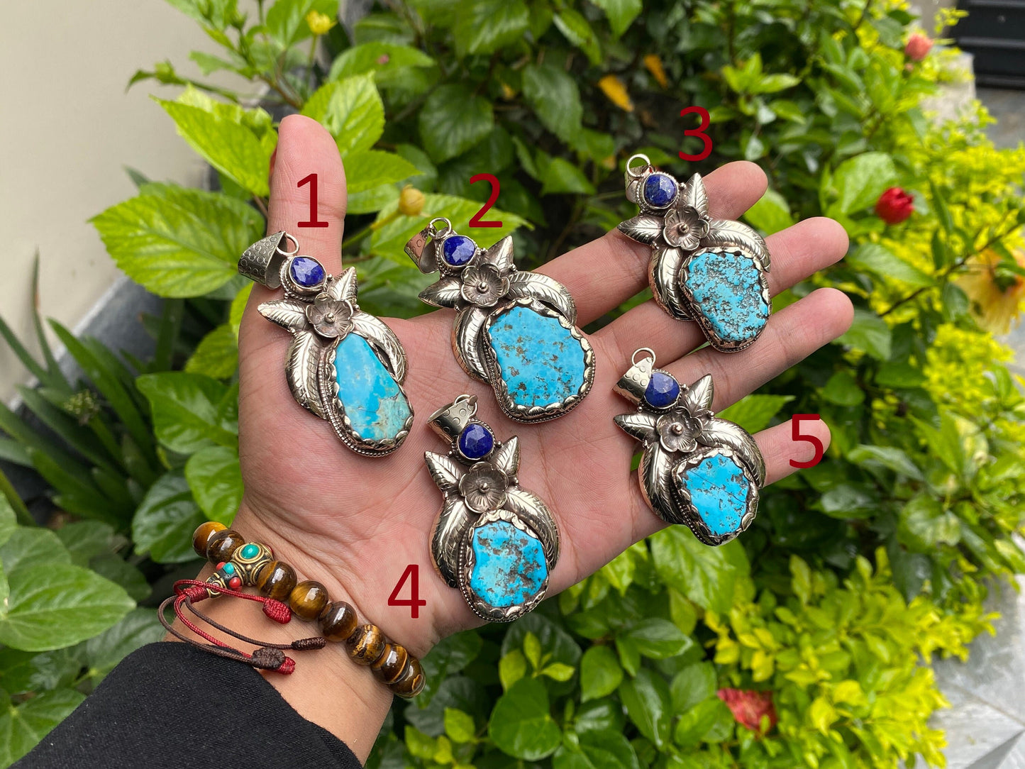 Aesthetic Natural Turquoise Pendant for daily wear, Floral details on Tibetan silver and adornment of Raw Lapis, Unique piece, Boho fashion.