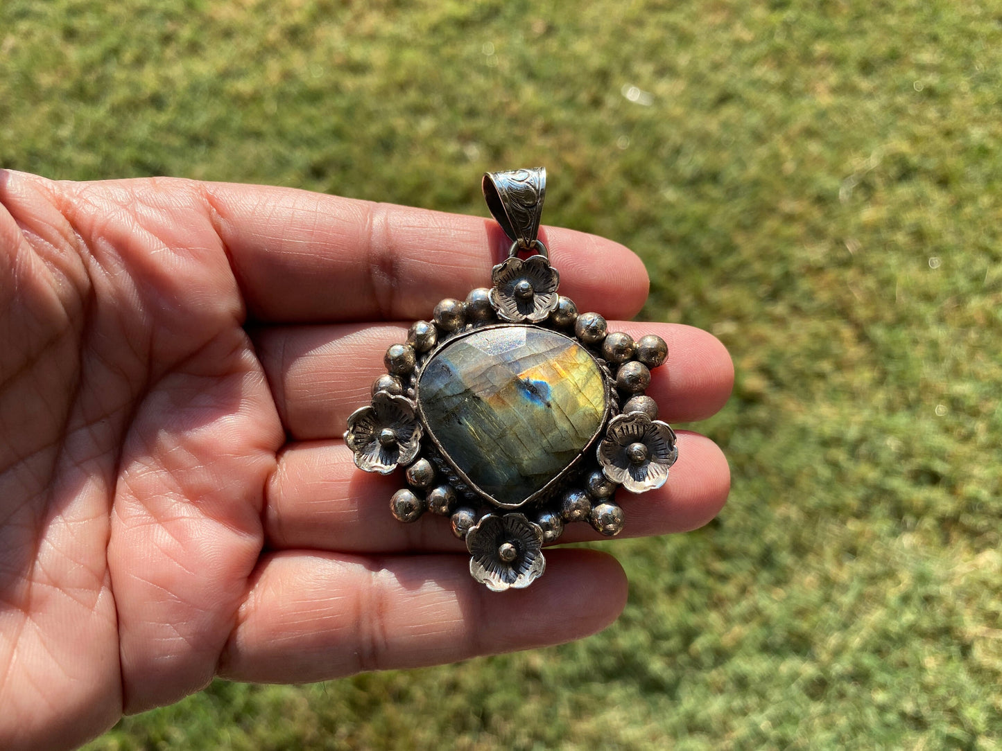Labradorite Natural Stone Tibetan Silver Pendant, Anxiety Relief Pendant, Ethnic Jewelry, Jewelry Making, Necklace Pendant, Healing Crystal