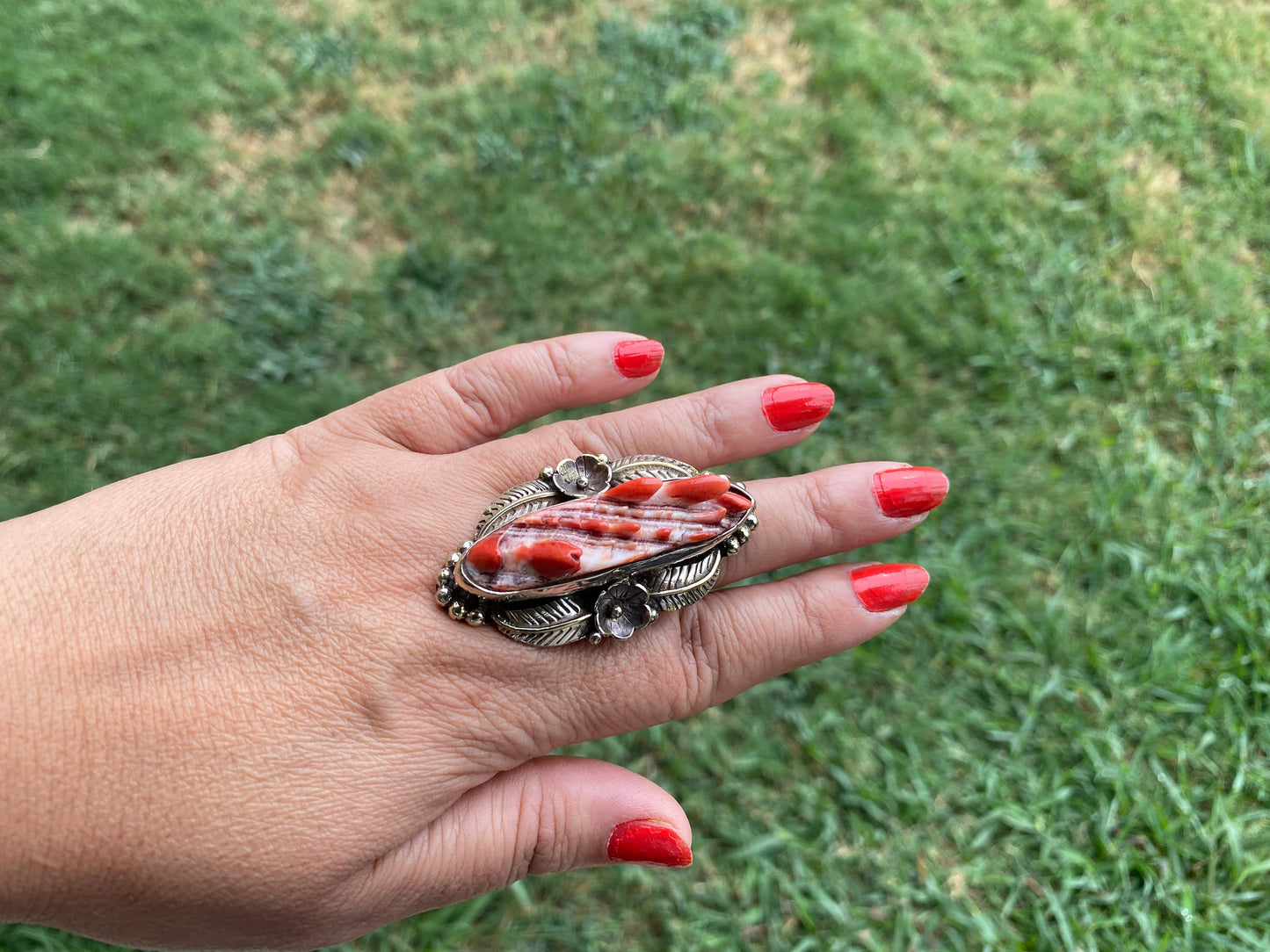 Big Adjustable Natural Spiny Oyster Tibetan Silver Ring, Spiny Oyster Jewelry, Southwest Ring, Statement Ring, Native American Style