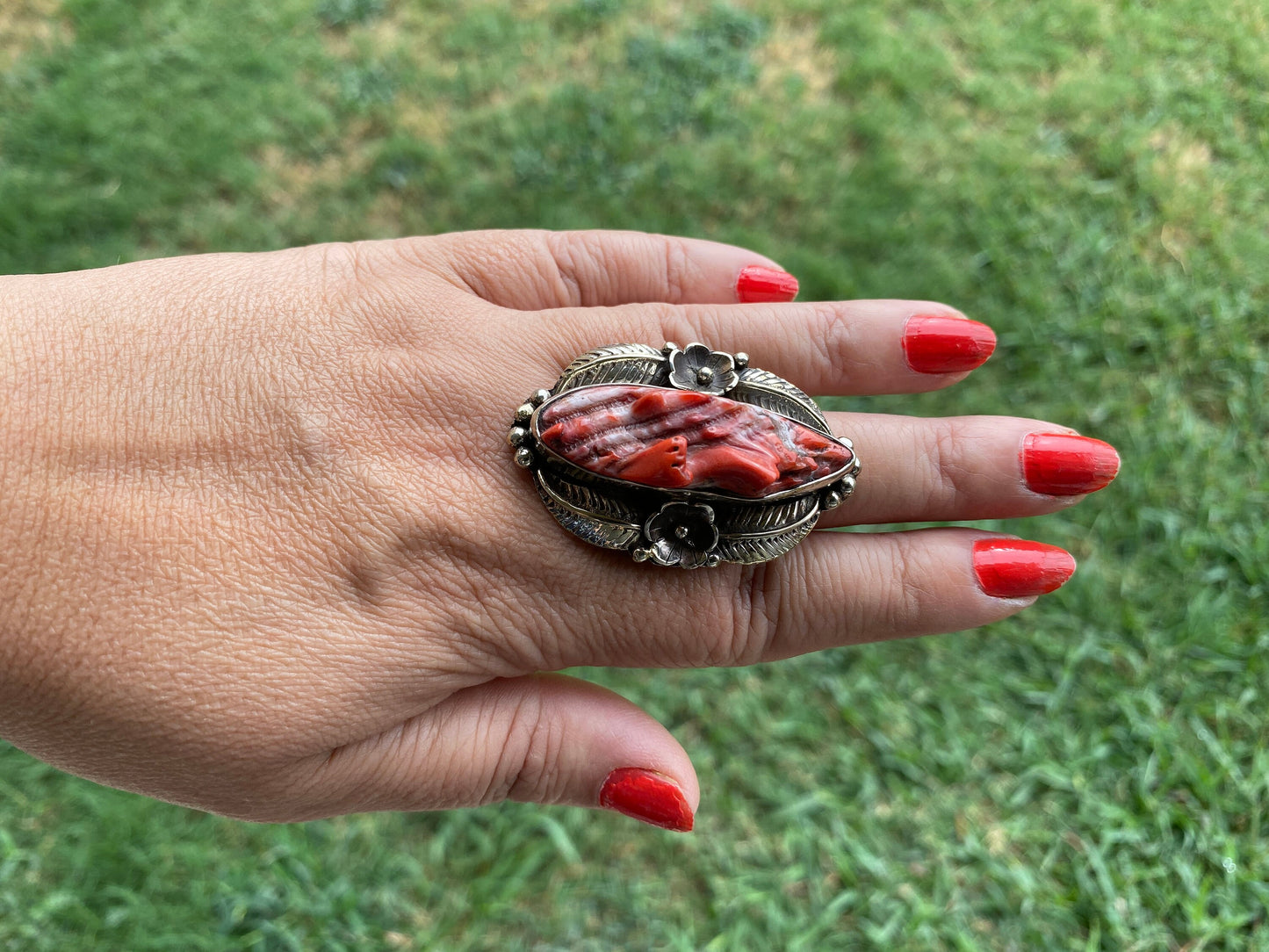 Big Adjustable Natural Spiny Oyster Tibetan Silver Ring, Spiny Oyster Jewelry, Southwest Ring, Statement Ring, Native American Style