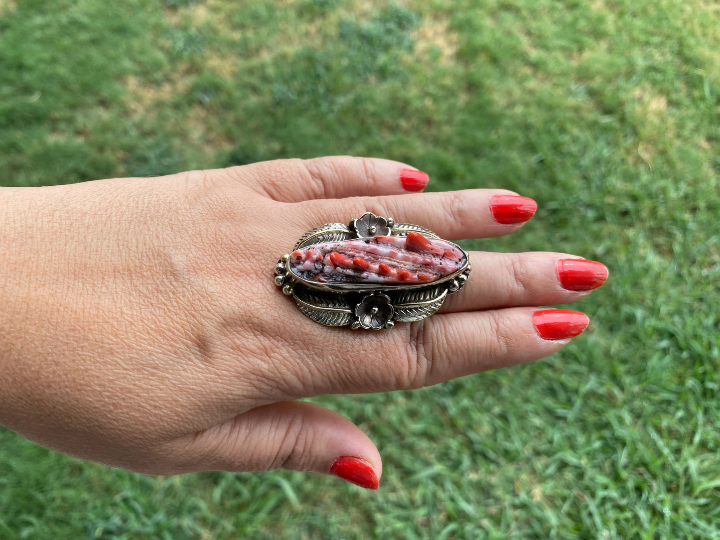 Big Adjustable Natural Spiny Oyster Tibetan Silver Ring, Spiny Oyster Jewelry, Southwest Ring, Statement Ring, Native American Style