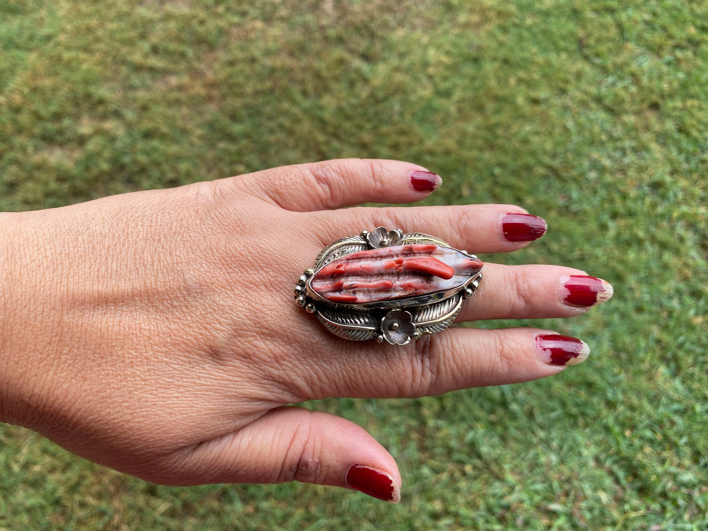 Big Adjustable Natural Spiny Oyster Tibetan Silver Ring, Spiny Oyster Jewelry, Southwest Ring, Statement Ring, Native American Style