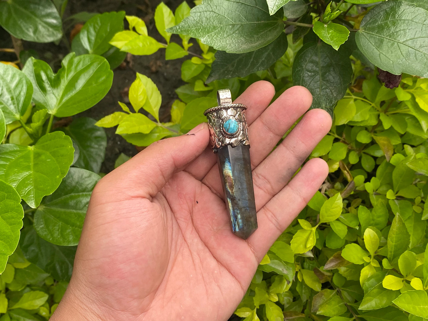 Big pointed Labradorite Pendant, Pendant for daily wears, Handmade pendant, Healing Pendant, Unisex Pendant, Turquoise adorned Pendant.