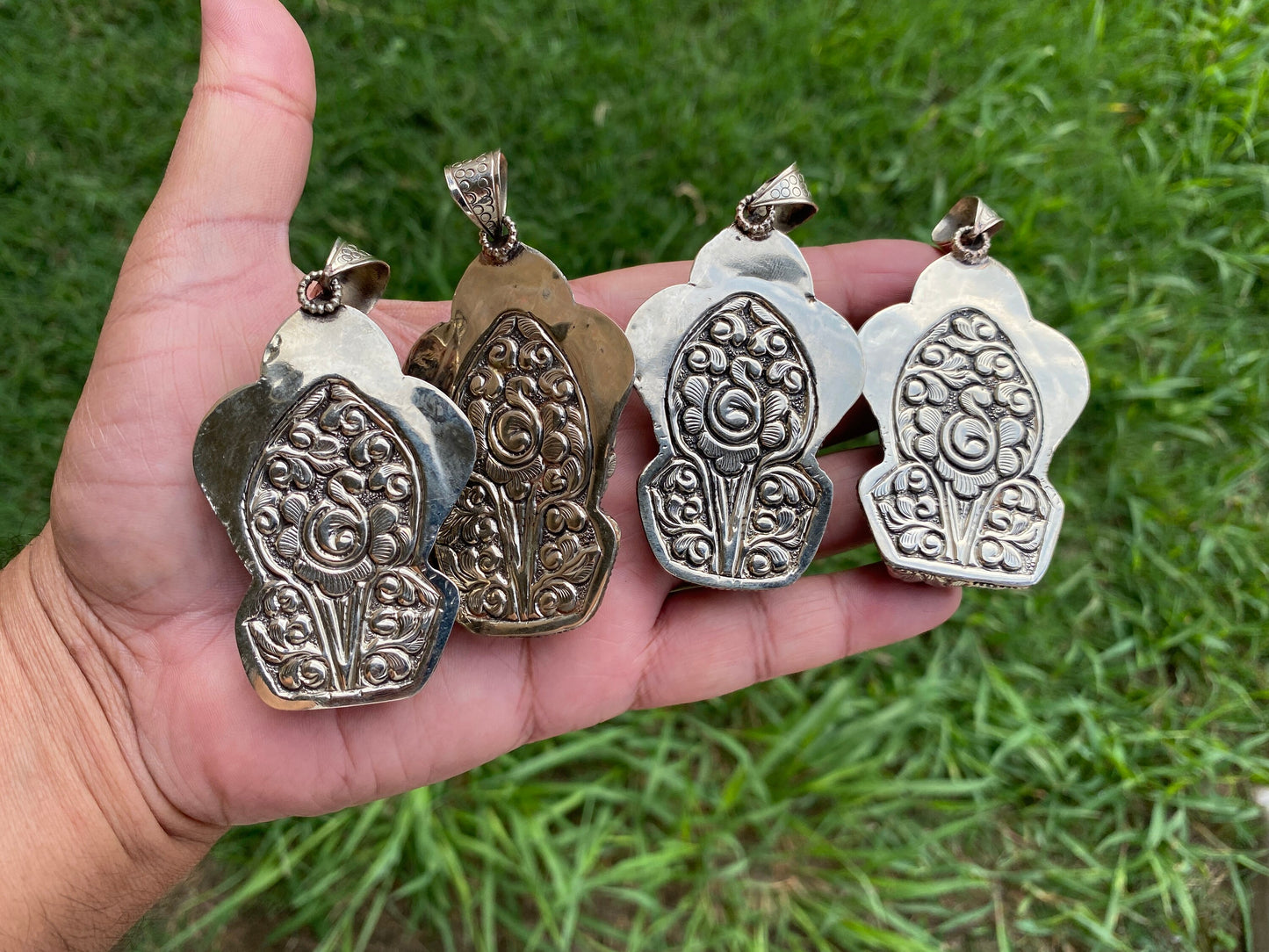 Carved Lord Ganesh labradorite Pendant, Tibetan Silver Pendant, Deity Jewelry, Hindu Symbolism, Spiritual Accessory, Remover Of Obstacles