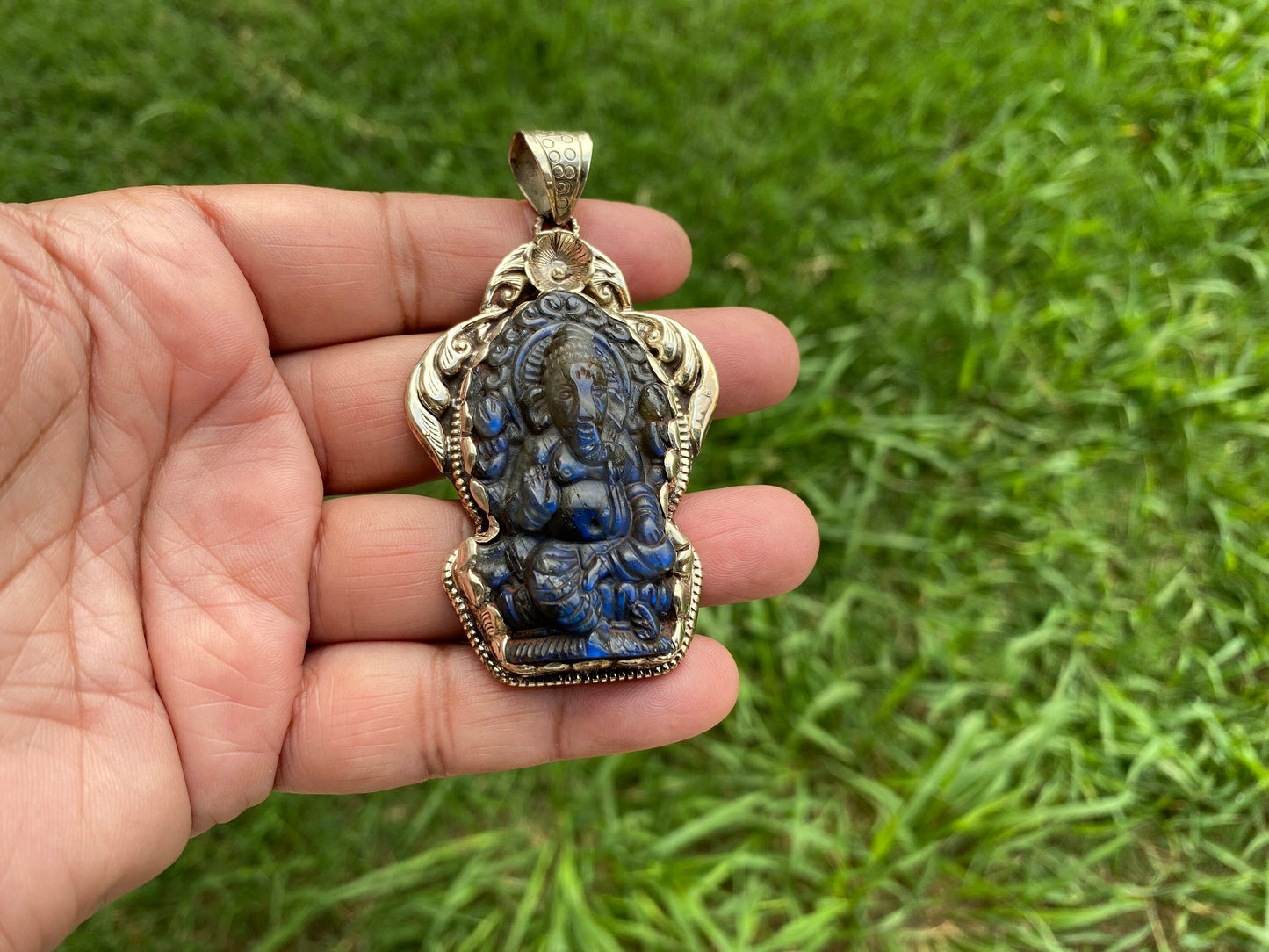 Carved Lord Ganesh labradorite Pendant, Tibetan Silver Pendant, Deity Jewelry, Hindu Symbolism, Spiritual Accessory, Remover Of Obstacles