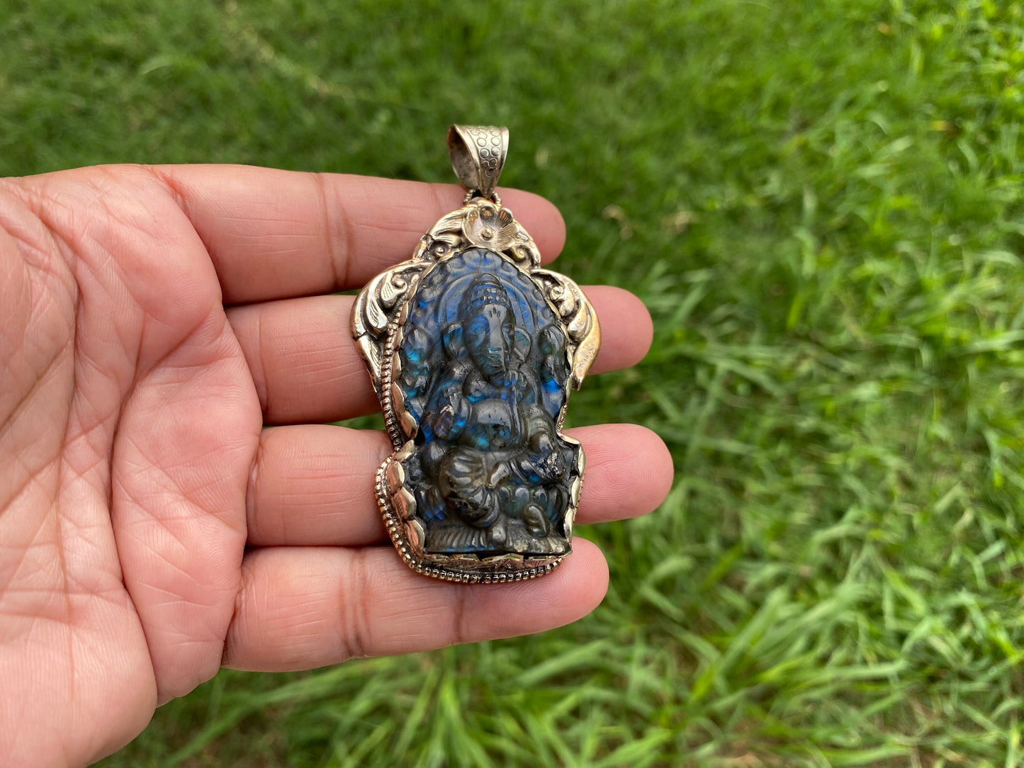 Carved Lord Ganesh labradorite Pendant, Tibetan Silver Pendant, Deity Jewelry, Hindu Symbolism, Spiritual Accessory, Remover Of Obstacles