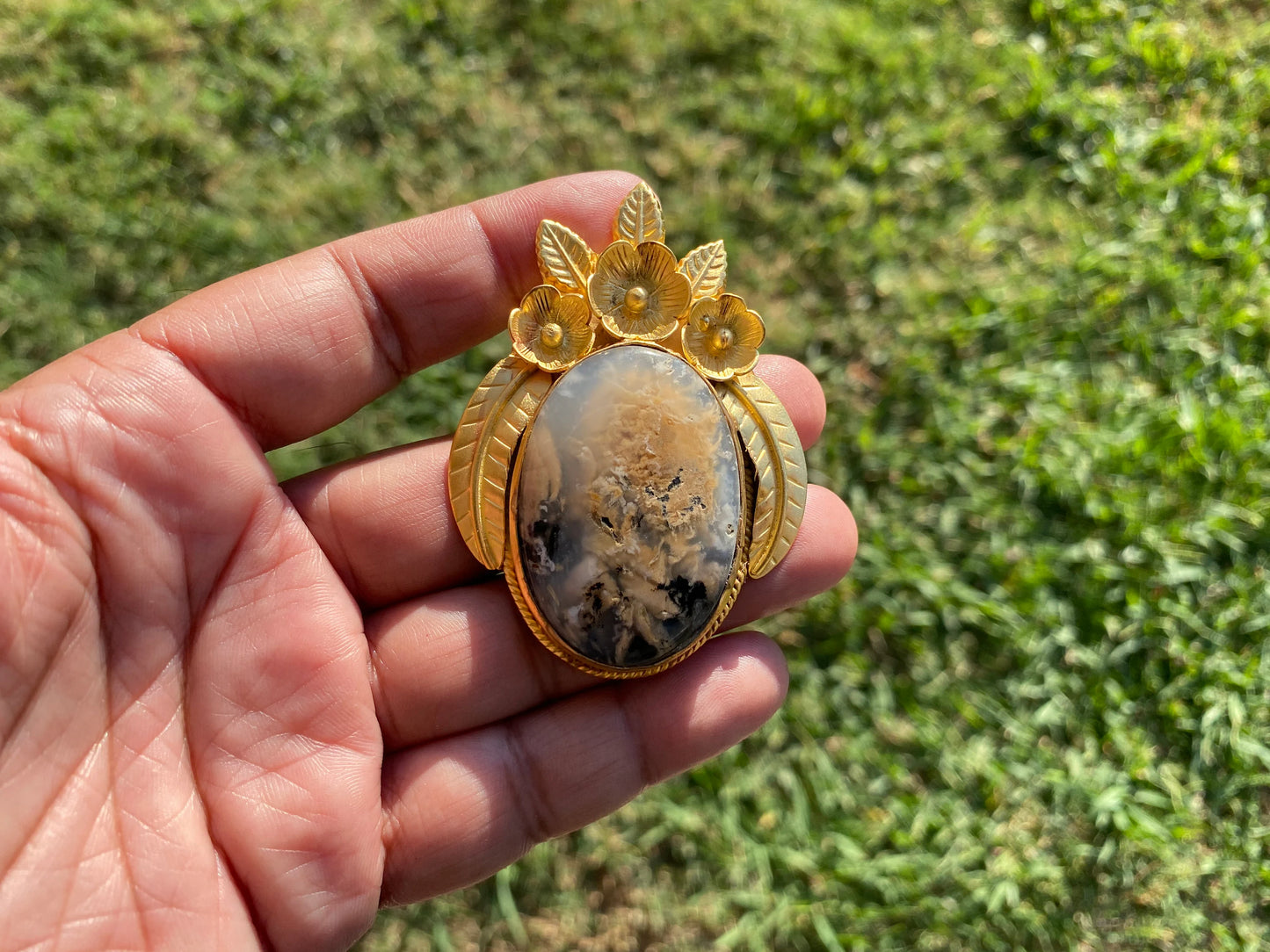 Dendritic Agate Pendants, High Quality Non Tarnish Brushed Gold Overlay, Healing Agate Pendant, Unique Jewelry Design, Elegant Gold Pendant