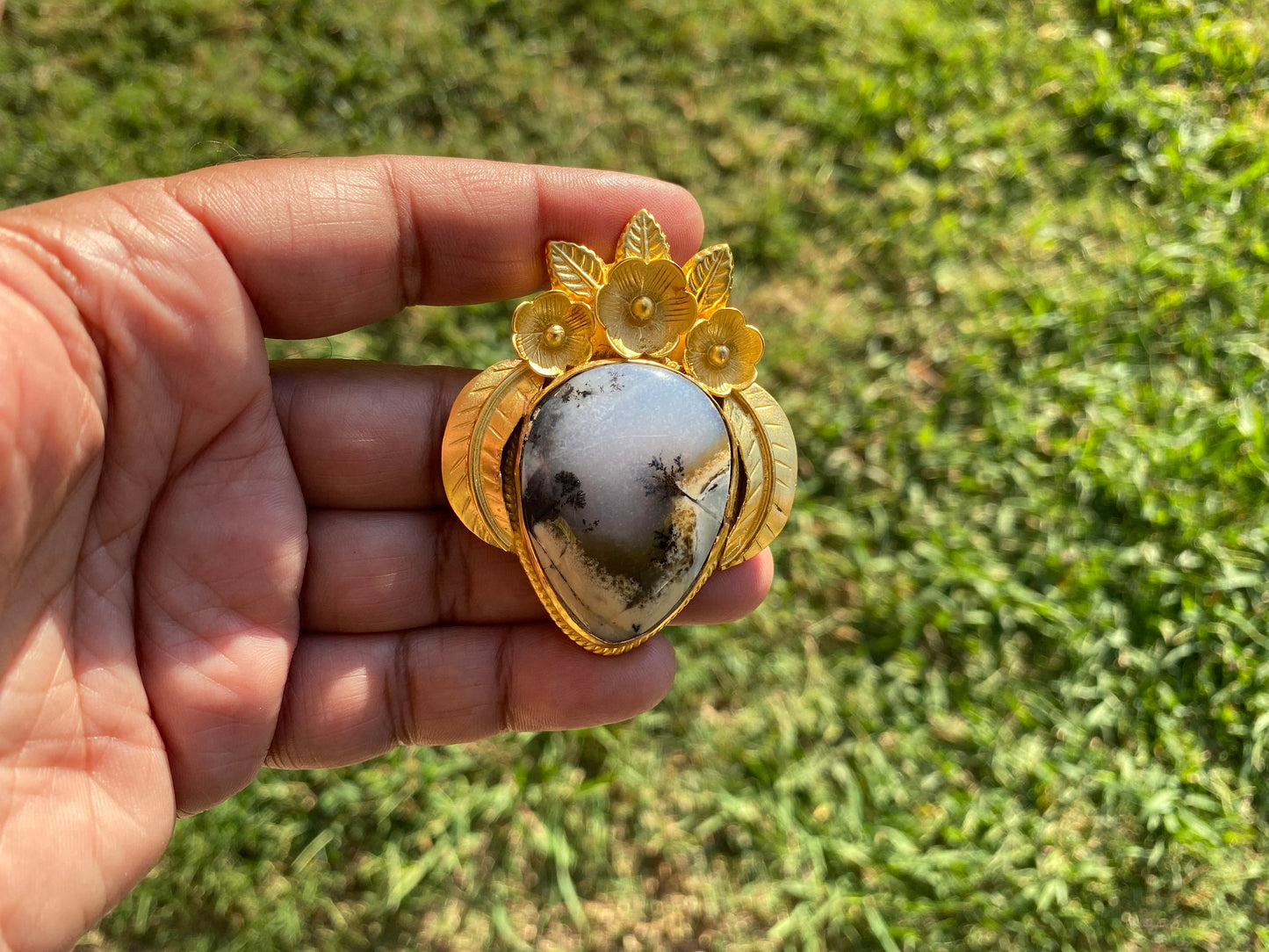 Dendritic Agate Pendants, High Quality Non Tarnish Brushed Gold Overlay, Healing Agate Pendant, Unique Jewelry Design, Elegant Gold Pendant