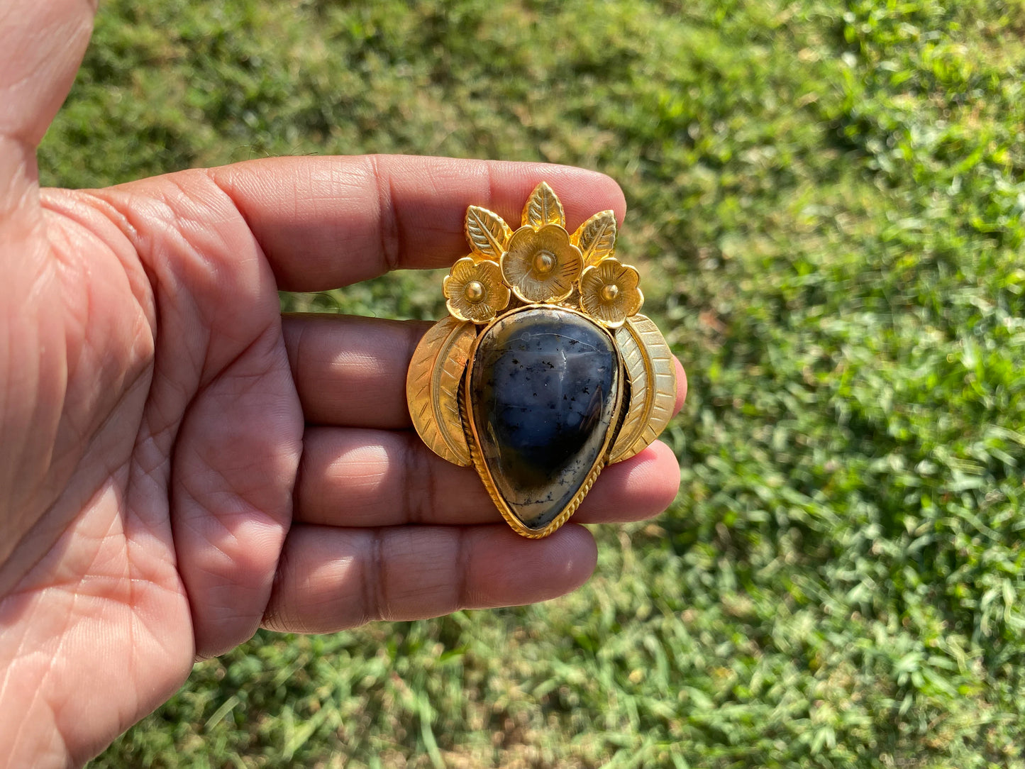 Dendritic Agate Pendants, High Quality Non Tarnish Brushed Gold Overlay, Healing Agate Pendant, Unique Jewelry Design, Elegant Gold Pendant