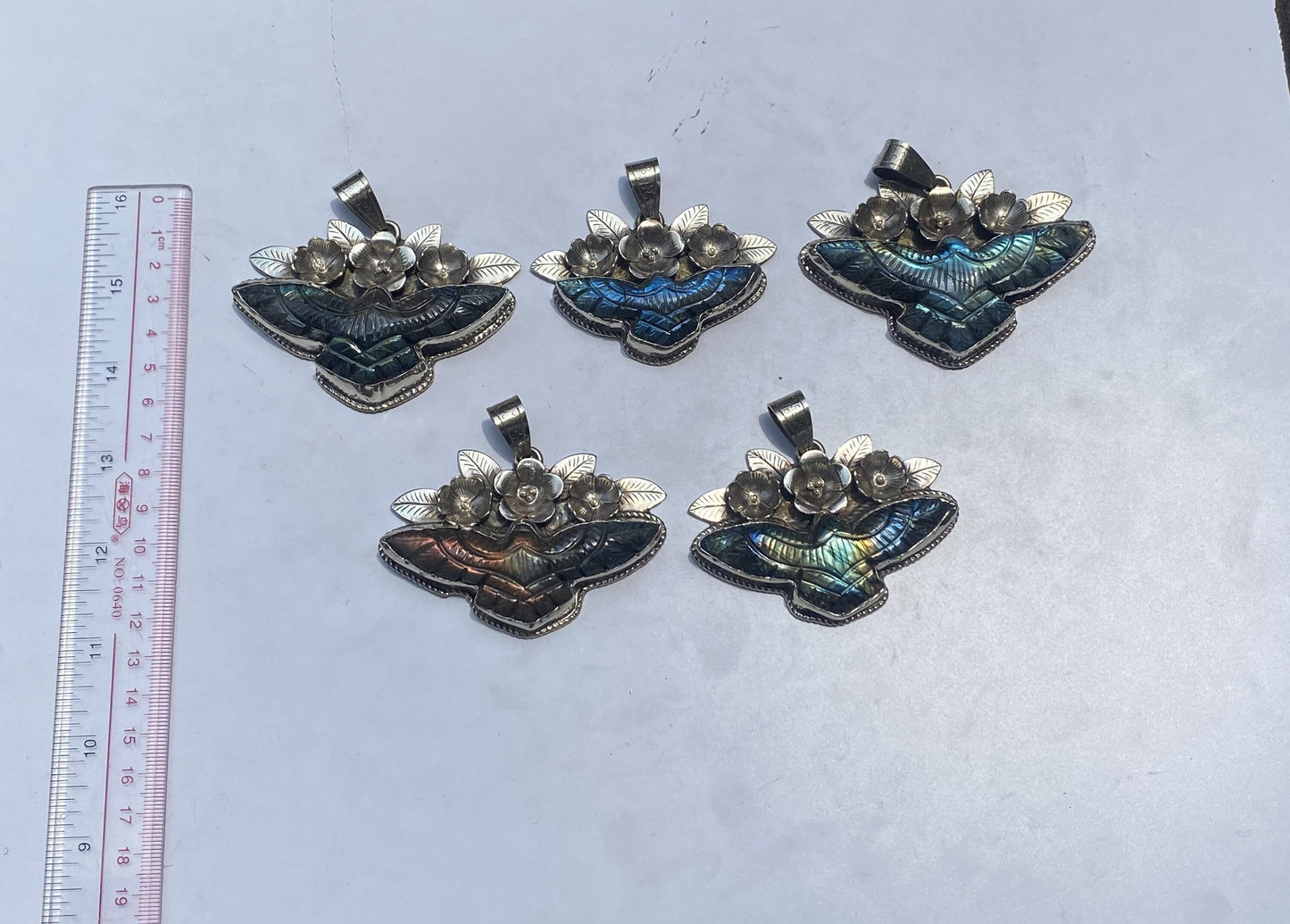 Eagle Shaped Natural Labradorite Pendant for Daily wear, Unique Labradorite Pendant, Healing pendant, Tibetan Silver Pendant, Floral design.