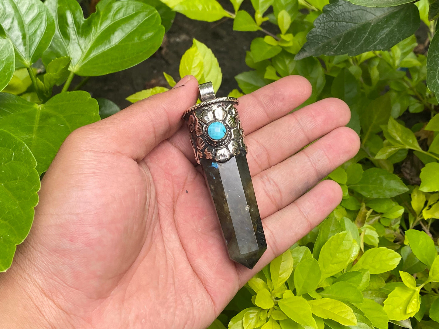 Elegant Big Pointed Labradorite Pendant for Daily Wear, Natural Gemstone Pendant, Pointed Pendant.