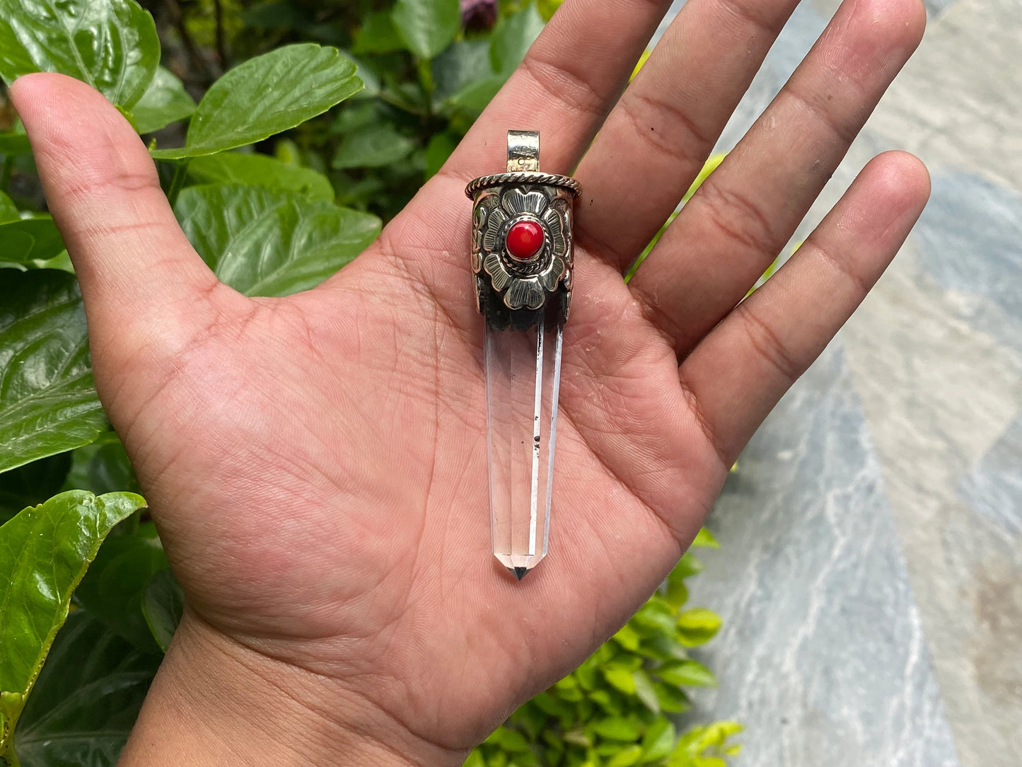 Elegant Healing Pendant with Natural Crystal, Calming pendant, Unisex Pendant, Handmade Pendant, Pendant for daily wear.