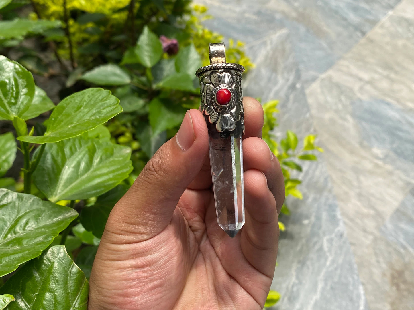 Elegant Healing Pendant with Natural Crystal, Calming pendant, Unisex Pendant, Handmade Pendant, Pendant for daily wear.