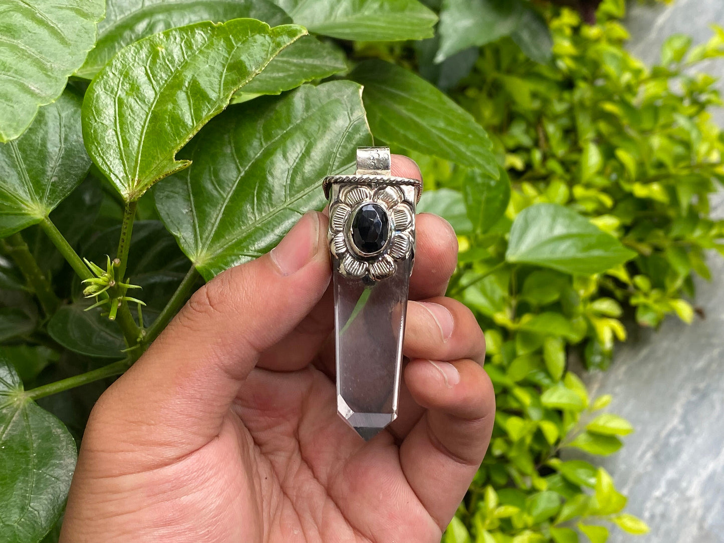 Elegant Natural Crystal Pointed Pendant for Daily Wear, Gift ideas, Natural Gemstone Pendant, Unique pendant, Natural healing Pendant.