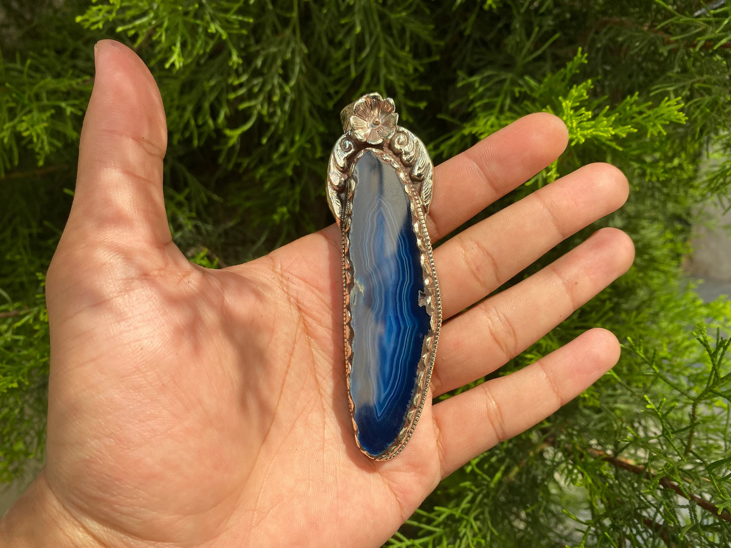 Fashionable Agate Pendant with Tibetan Silver Floral Highlights, Handcrafted Agate Pendant with Tibetan Silver Floral Motifs