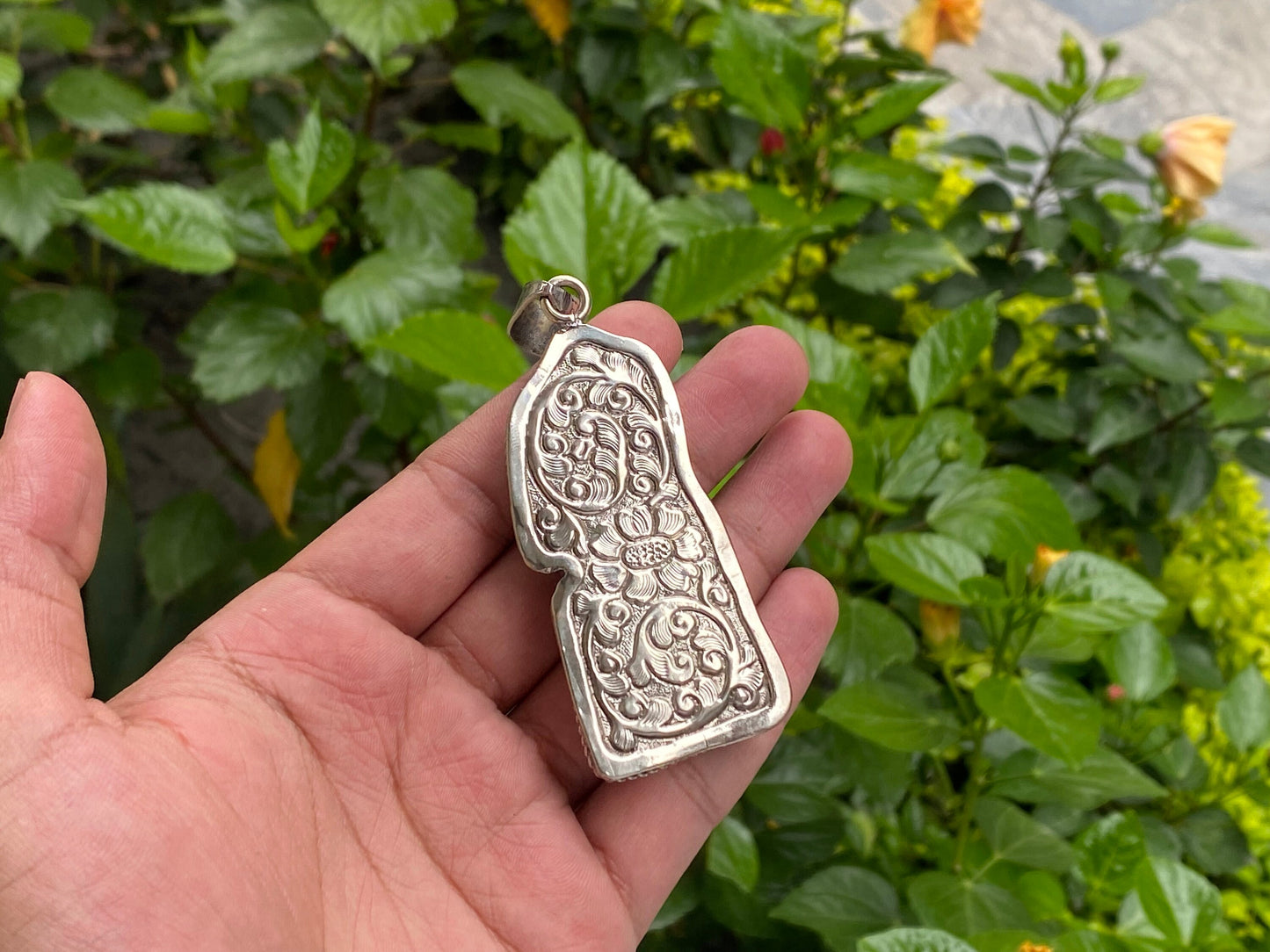 Floral Design carved on water buffalo bone, Tibetan Silver pendant for daily wear, Antique pendant, Unisex pendant, Gift for him/her.
