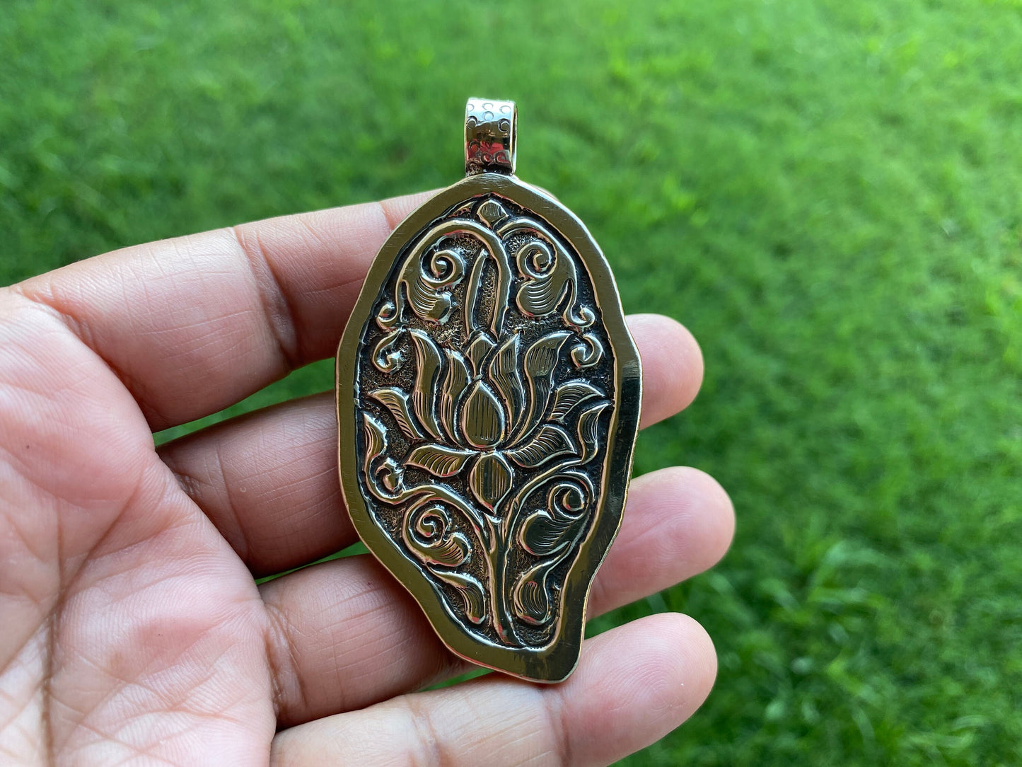 Ganesh Carved Bone Tibetan Silver Pendant, Lotus Flower Designs, Elephant God, Religious Jewelry, Lord Ganesh Pendant, Hindu God, Spiritual