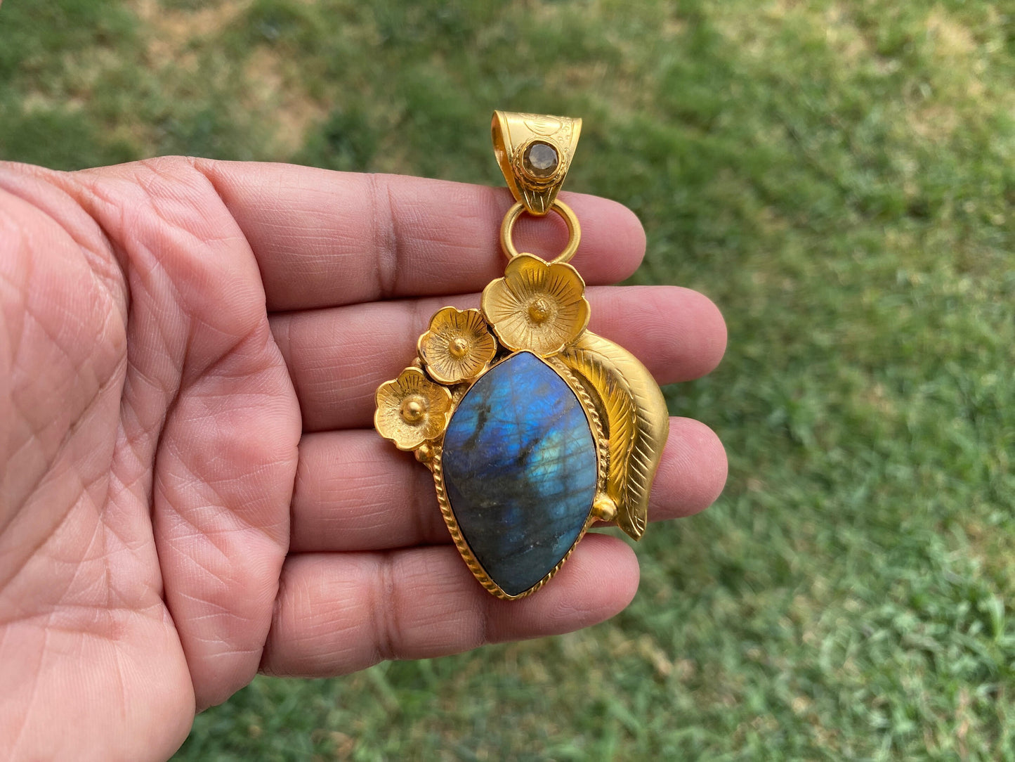 Gold Overlay Labradorite with Citrine Handcrafted Pendant, Mystical Charm, Elegant Craftsmanship, Nature's Magic Jewelry, Aurora-inspired