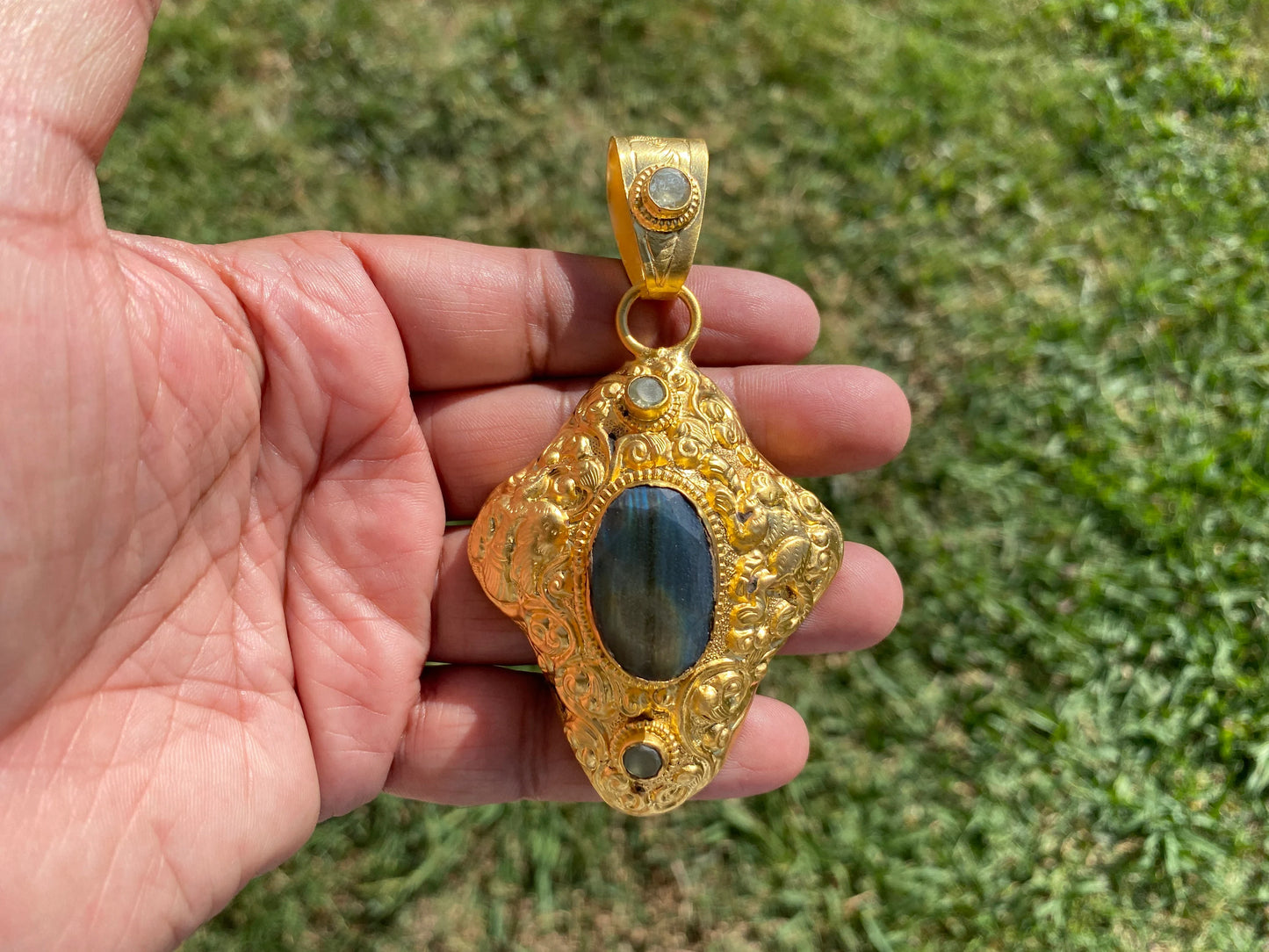 Gold Overlay Labradorite with White Topaz Pendant, Mystical Jewelry, Elegant Jewelry, Nature's Magic, Aurora-inspired, Luxurious Design