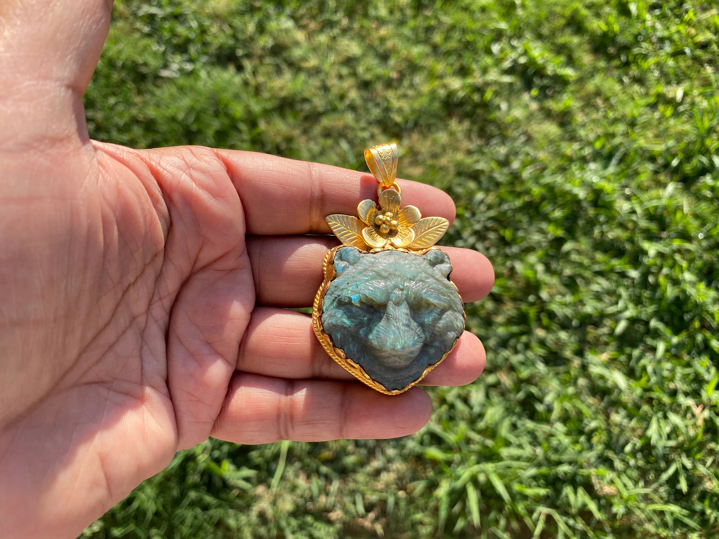 Hand Carved Bear Labradorite Gold Overlay Pendant, Bear Head Pendant, Animal Pendant, Wild life Inspired, Unique Craftsmanship, Nature Motif