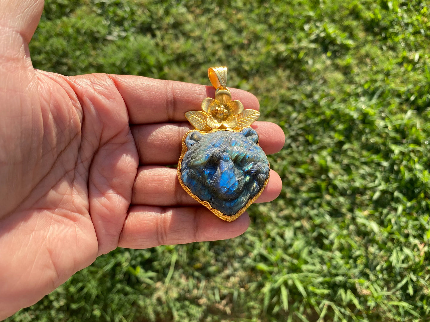 Hand Carved Bear Labradorite Gold Overlay Pendant, Bear Head Pendant, Animal Pendant, Wild life Inspired, Unique Craftsmanship, Nature Motif