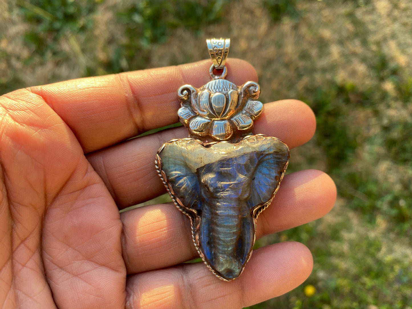 Hand Carved Elephant Head Labradorite Stone Tibetan Silver Pendant, Elephant Pendant for Necklace, Blue Labradorite, Animal Pendant