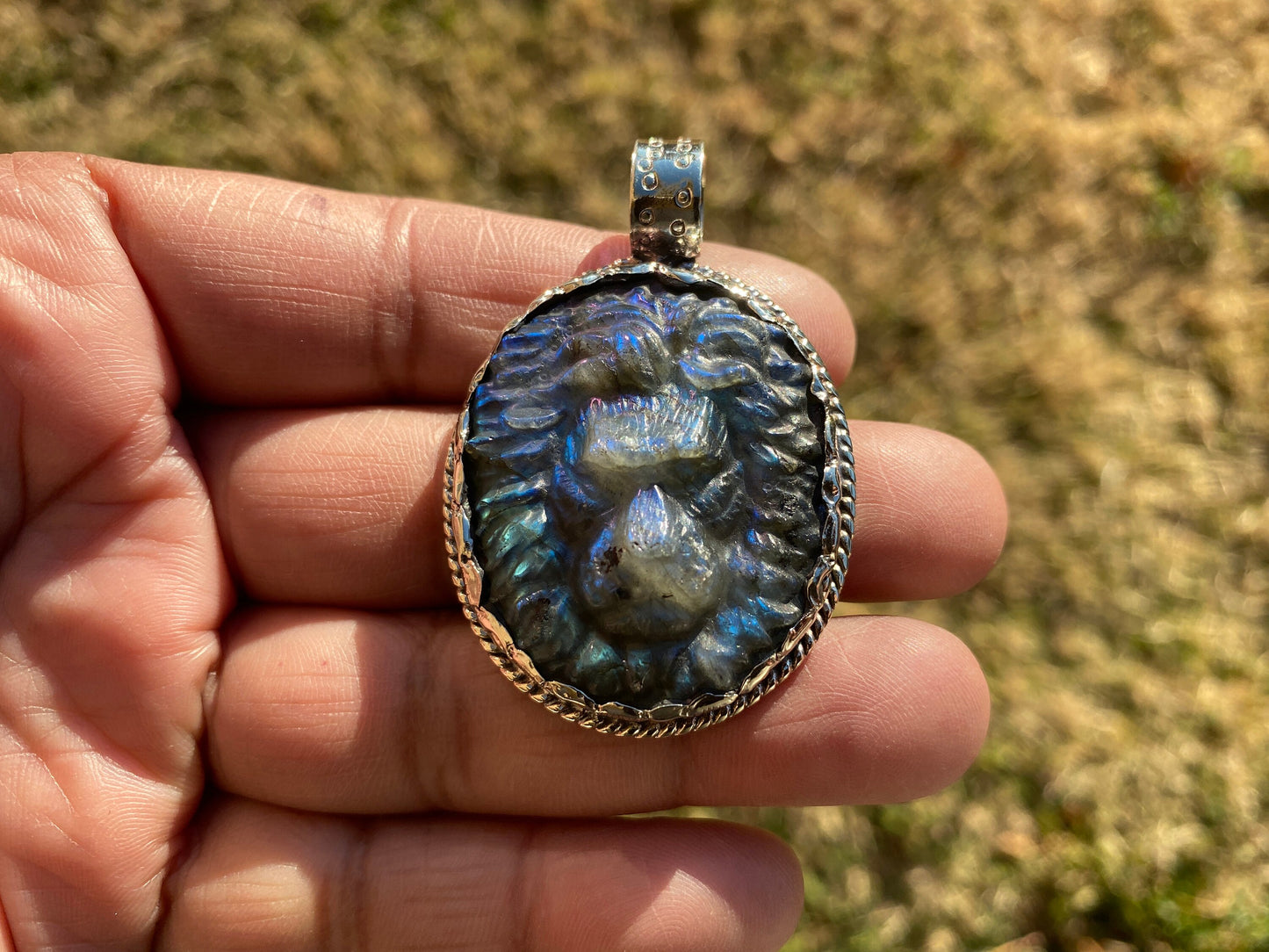 Hand Carved Lion Head Labradorite Tibetan Silver Pendant, Lion Pendant, Labradorite Lion, Blue Labradorite, Crystal Pendant, Animal Pendant