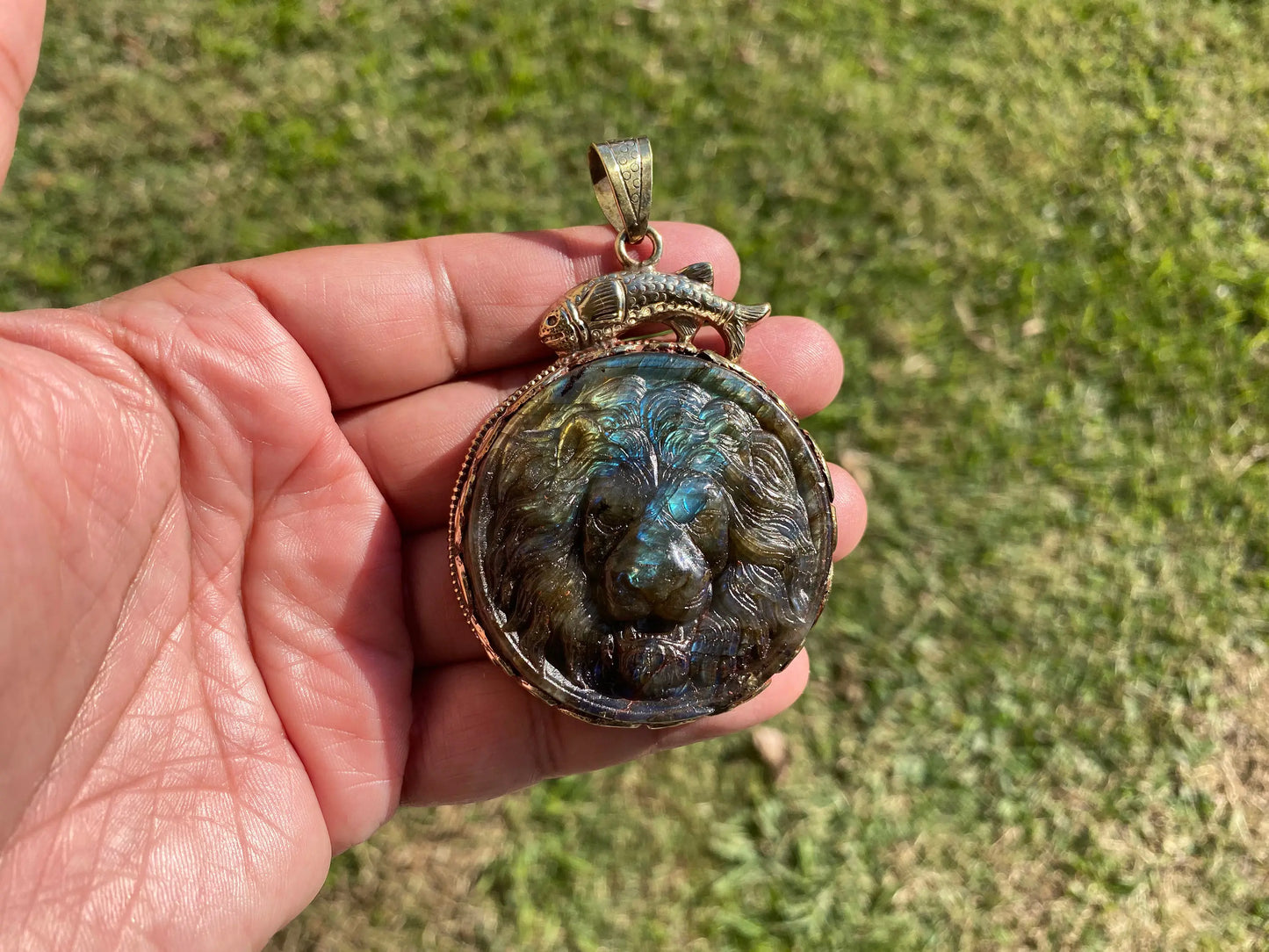 Hand Carved Lion Labradorite Tibetan Silver Pendant, Lion Pendant, Labradorite Lion, Blue Labradorite, Wildlife Jewelry, Animal Pendant