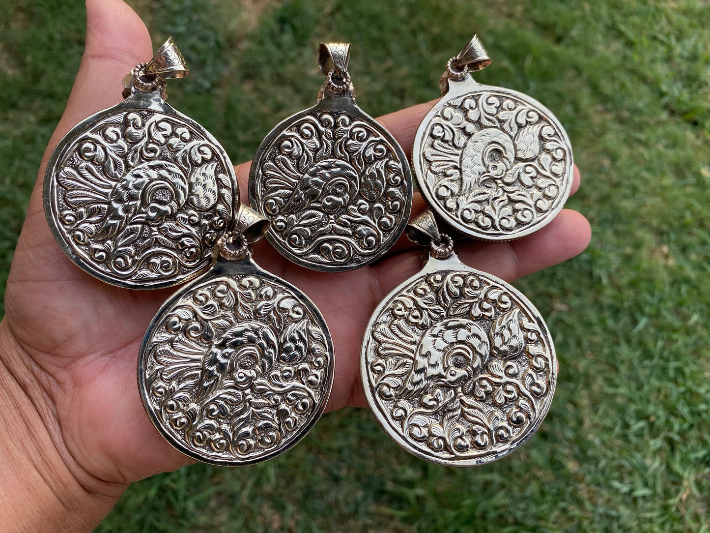 Handcrafted Spiny Oyster Tibetan Silver Pendant, Nature Crafted, Desert Sea Gem, Oceanic Ornament, Ocean Jewels, Ocean Inspired Jewelry
