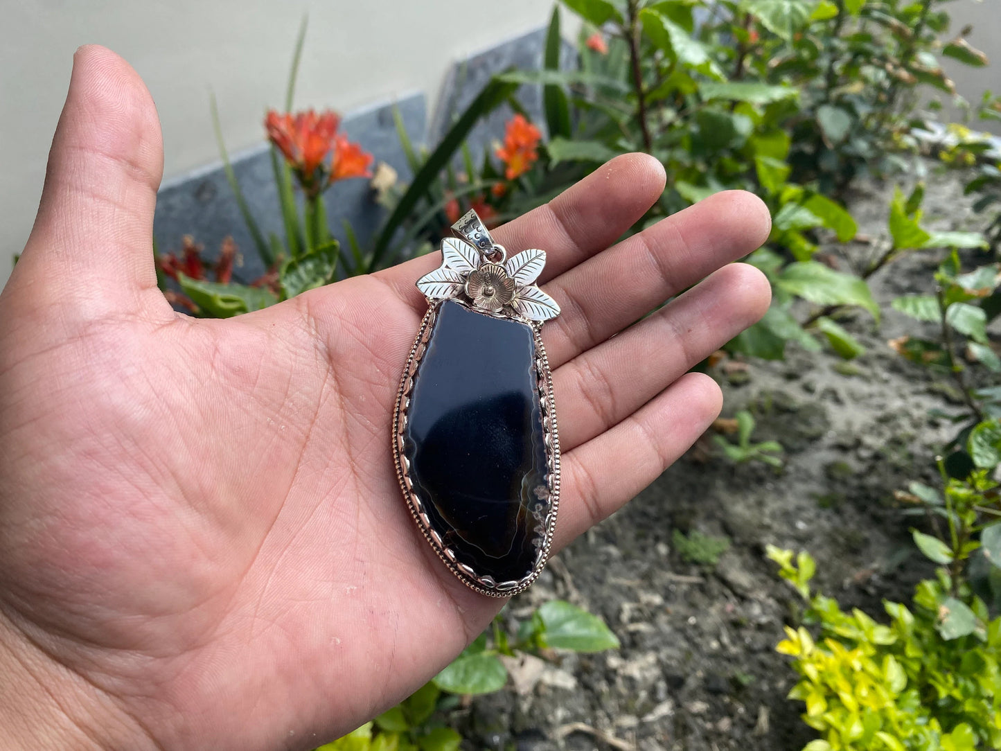Handcrafted by Mother Nature: Agate Slice Pendant decorated with Tibetan Silver Details.