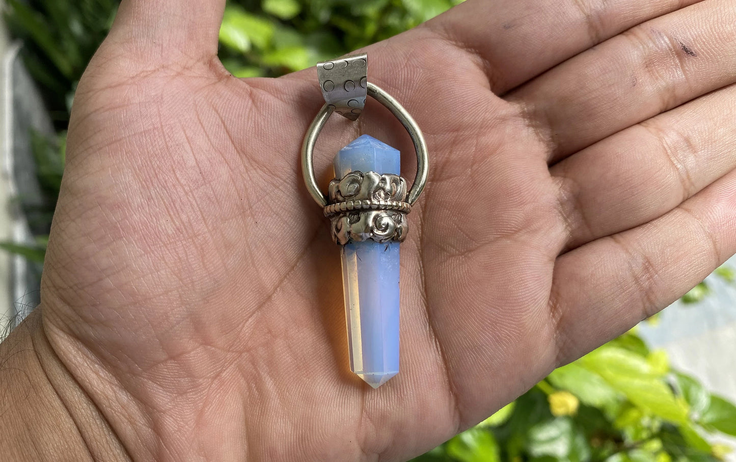 Handmade Natural Opalite Pendant: Boho Vibe with Healing Energy, Unisex Pointed Pointed, Floral details, Positivity, Unique Aesthetic charm.