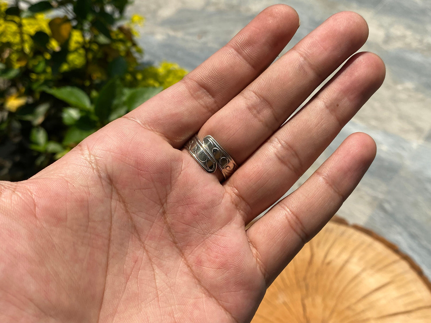 Handmade Tibetan Silver Ring Adorned with Critine and White Topaz, Unisex Ring.