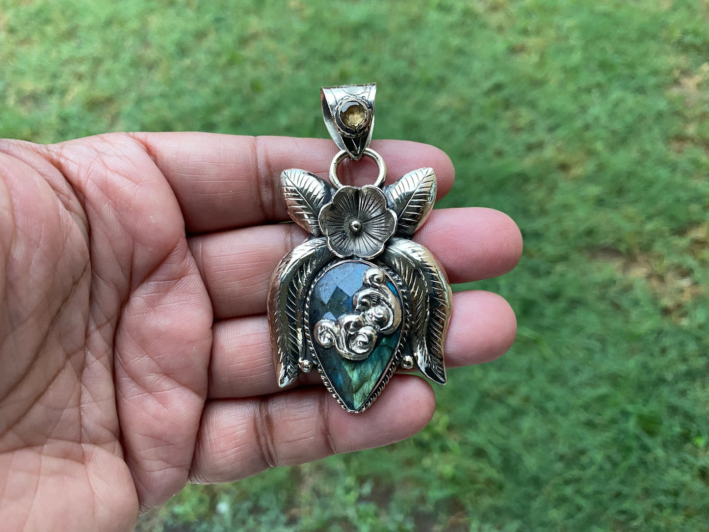 Labradorite Natural Stone Tibetan Silver Pendant with Citrine Gemstone, Healing Crystal, Energy Pendant, Birthday Gift, Birthstone Jewelry