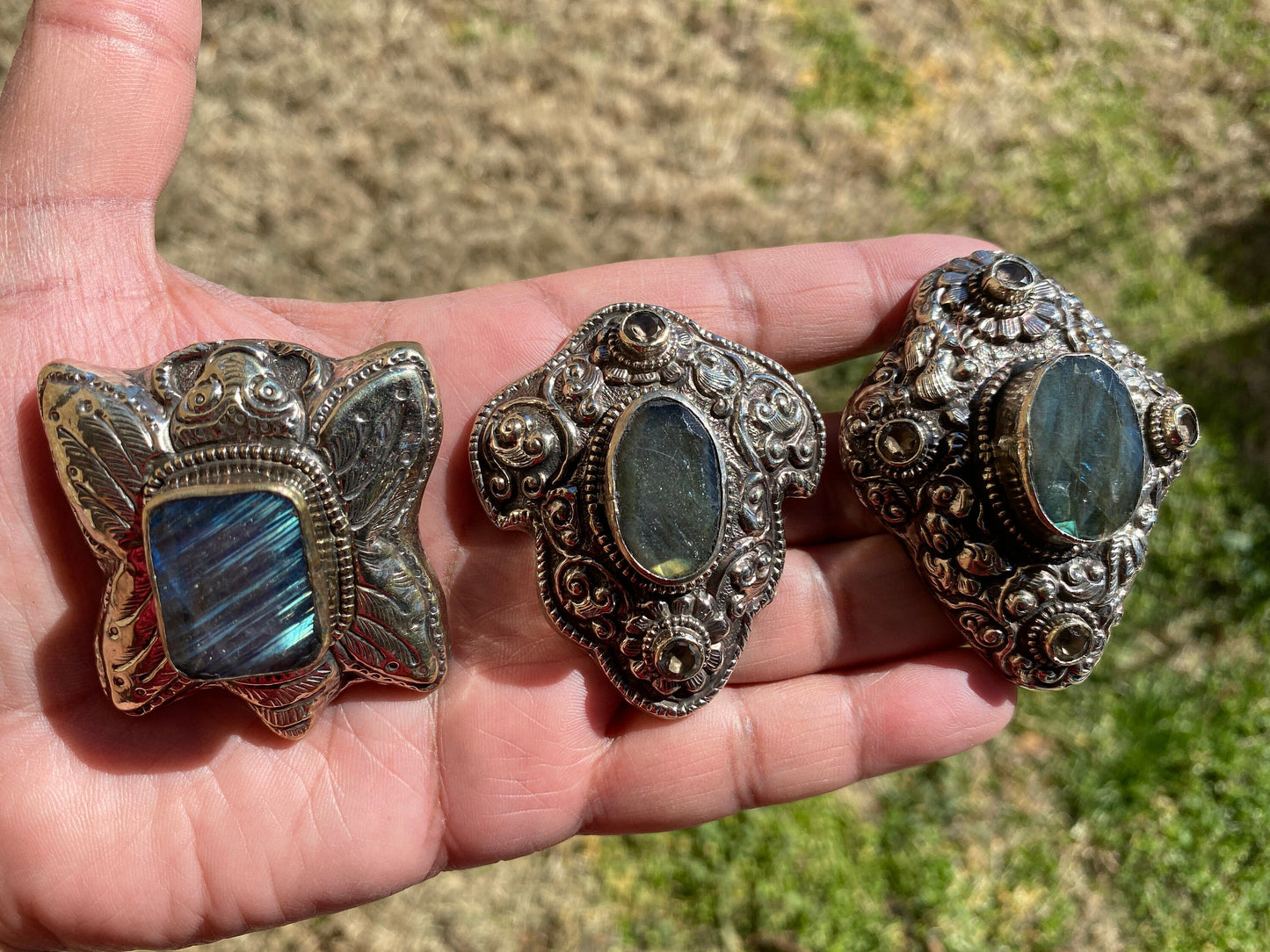 Natural Labradorite Tibetan Silver Pendant with Gemstone, Healing Crystal, Women Jewelry, Birthstone, Ethnic Jewelry, Natural Stone Pendant