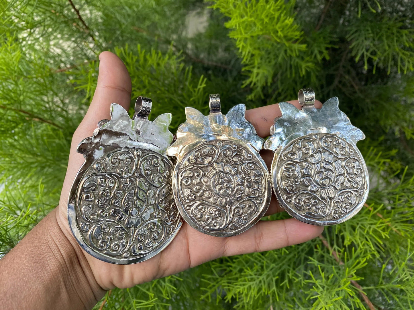 High Quality Spiny Oyster Shell Tibetan Silver Large Pendant, Bohemian Jewelry for Men or Women, Etheric Tibetan Jewlry, Healing Pendant