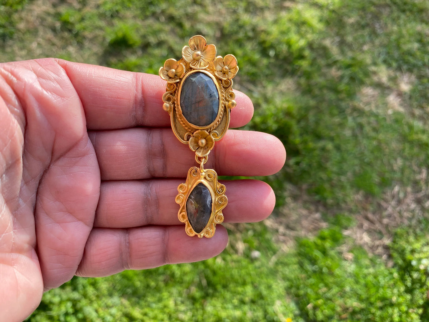 Labradorite Dangle Pendant, Non Tarnish Brushed Gold Overlay Jewelry, Natural Raw Stone, Healing Stone for Necklace, Labradorite Jewelry