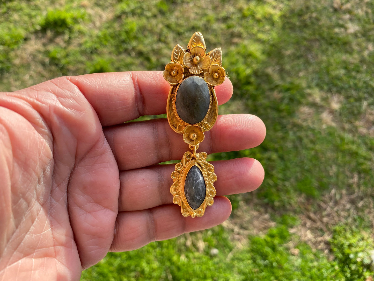 Labradorite Dangle Pendant, Non Tarnish Brushed Gold Overlay Jewelry, Natural Raw Stone, Healing Stone for Necklace, Labradorite Jewelry
