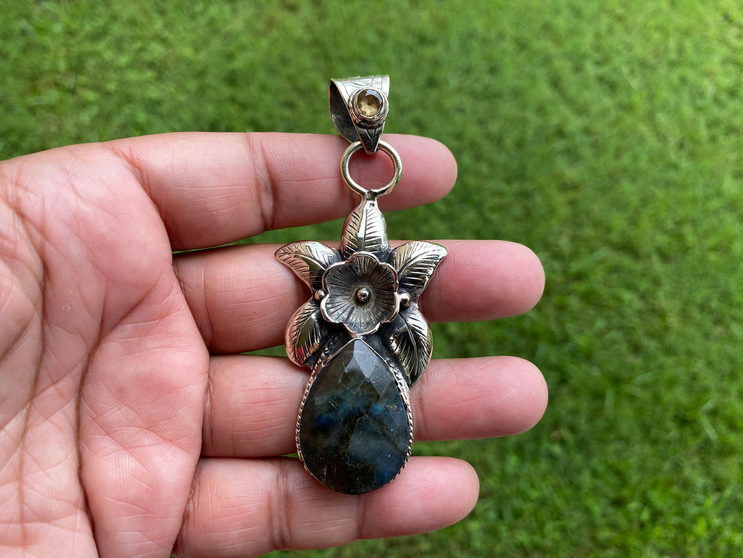 Labradorite Natural Stone Tibetan Silver Pendant, Citrine Gemstone, Tibetan Jewelry, Women's Jewelry, Birthstone, Flower Designs, Bohemian