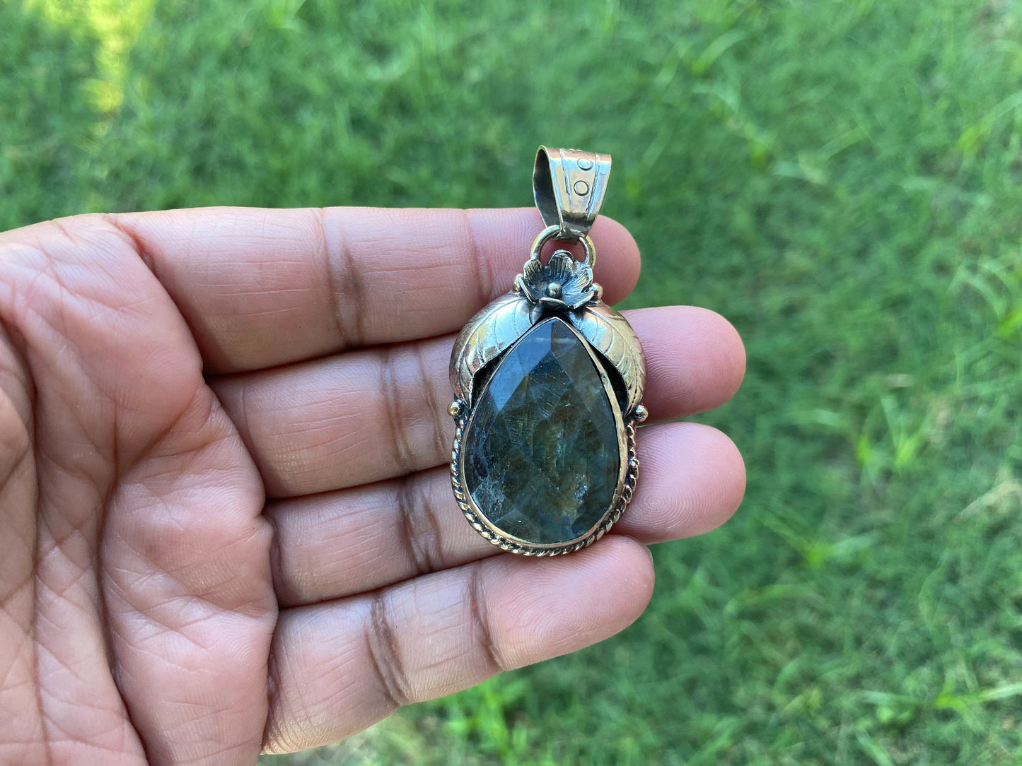 Labradorite Natural Stone Tibetan Silver Pendant, Healing Crystal, Energy Pendant for Necklace, Birthday Gift, Birthstone Jewelry,