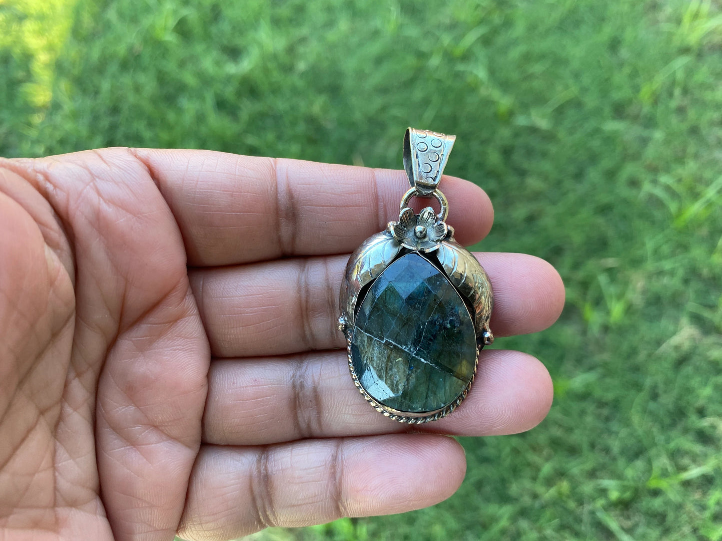 Labradorite Natural Stone Tibetan Silver Pendant, Healing Crystal, Energy Pendant for Necklace, Birthday Gift, Birthstone Jewelry,