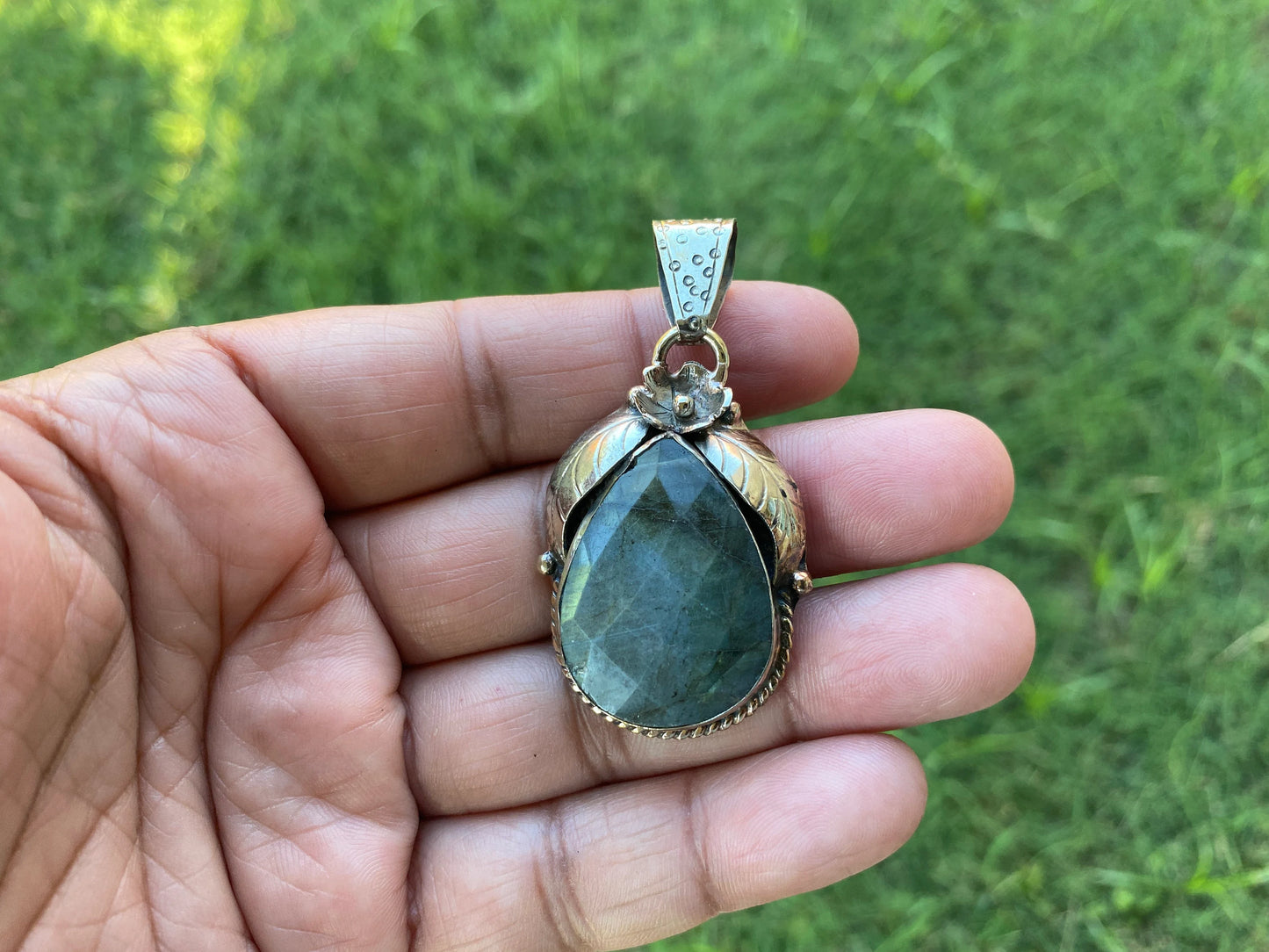 Labradorite Natural Stone Tibetan Silver Pendant, Healing Crystal, Energy Pendant for Necklace, Birthday Gift, Birthstone Jewelry,