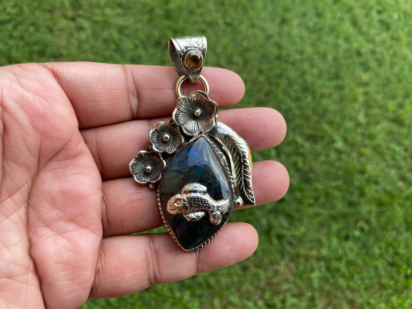 Labradorite Tibetan Silver Pendant with Citrine Gemstone, Healing Crystal, Women's Jewelry, Birthstone Pendant, Natural Stone, Ethnic