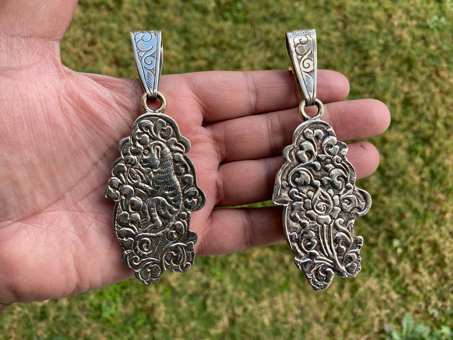 Lapis Lazuli Tibetan Silver Pendant, peridot or Aquamarine Gemstones, Ethnic Jewelry, Pendant for Necklace, Jewelry from Nepal, Birthstone