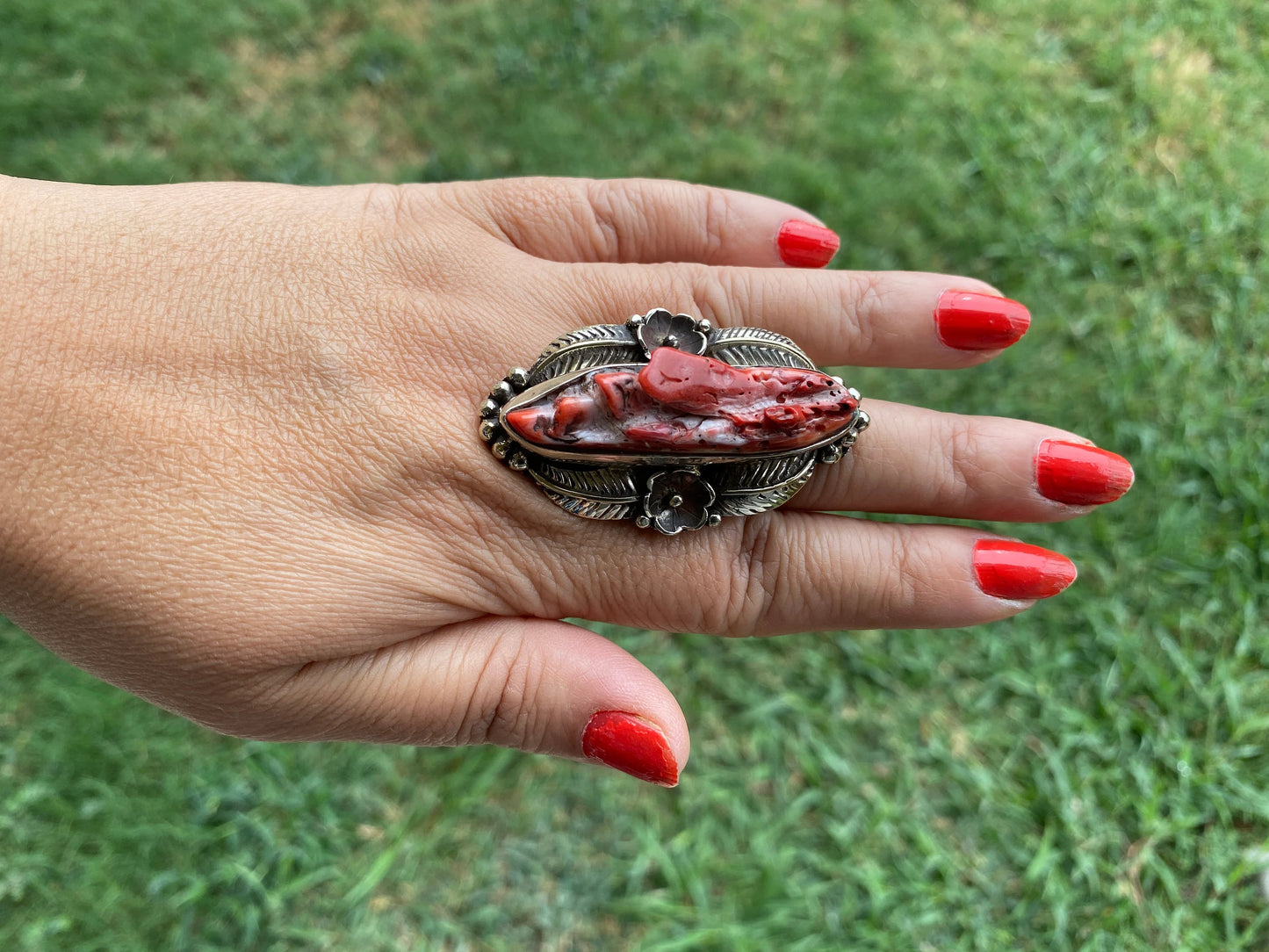 Large Adjustable Natural Spiny Oyster Tibetan Silver Ring, Spiny Oyster Jewelry, Southwest Ring, Statement Ring, Native American Style