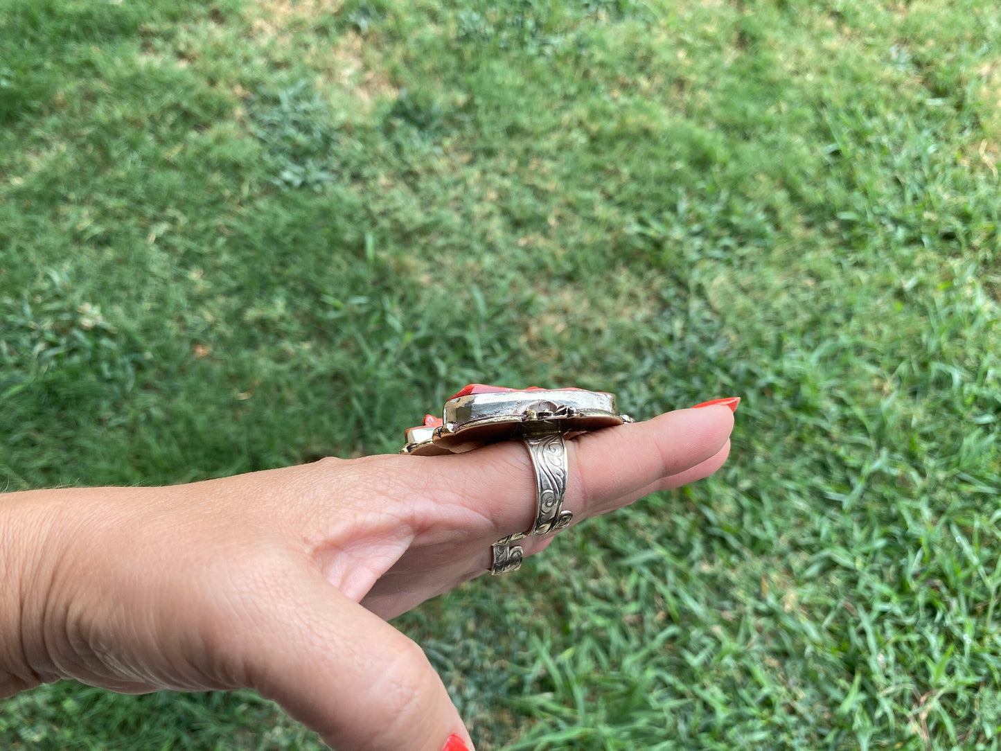 Large Adjustable Natural Spiny Oyster Tibetan Silver Ring, Spiny Oyster Jewelry, Southwest Ring, Statement Ring, Native American Style