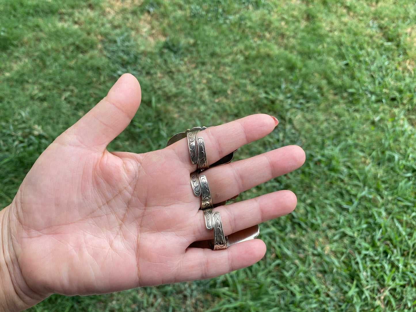 Large Adjustable Natural Spiny Oyster Tibetan Silver Ring, Spiny Oyster Jewelry, Southwest Ring, Statement Ring, Native American Style
